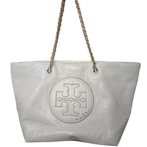 Tory burch shopper bag.
